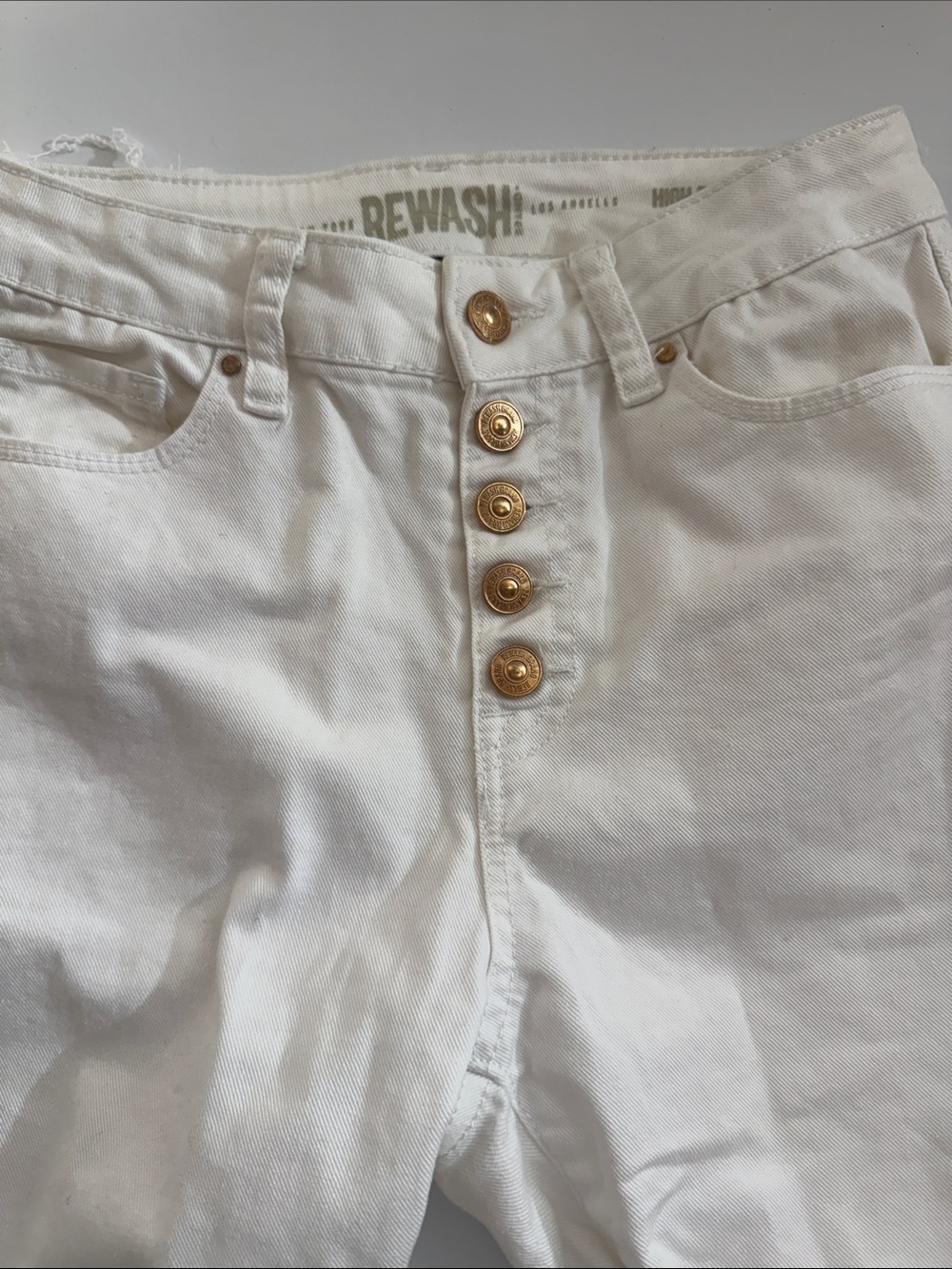 Rewash White High-Rise Button-Side Jeans - Picture 3 of 6